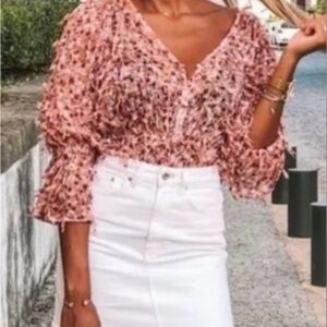 Zara Floral Fringed Flouncy VNeck Blouse Elasticized Waist XS